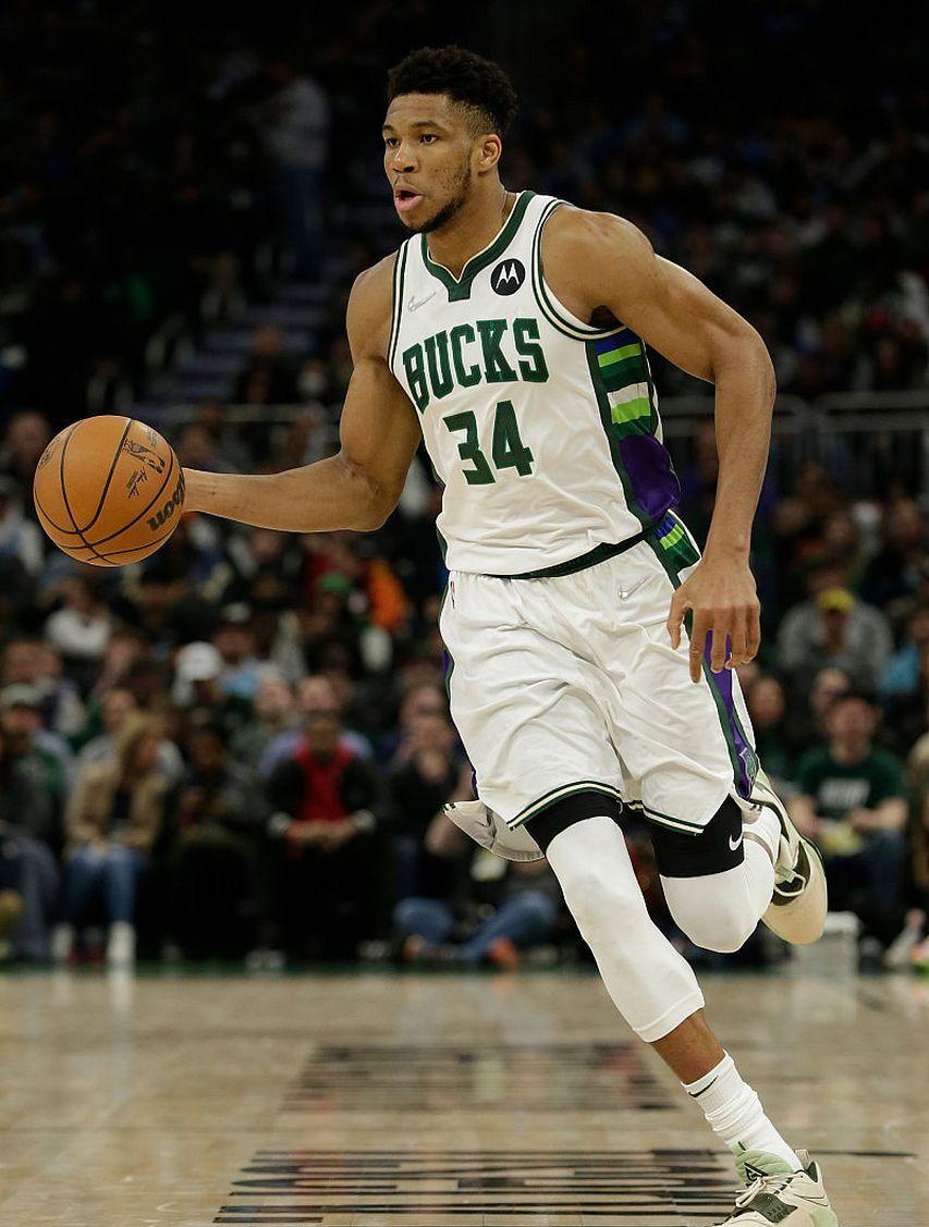 字母哥重返赛场，刷新纪录首场状态出色，皇家马德里观众沸腾！九游正版游戏下载